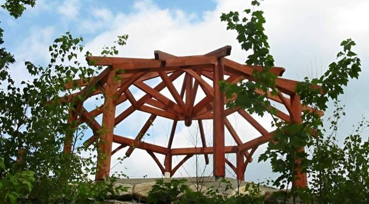 Charpente kiosque en bois Granby
